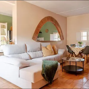 https://cal-robusto-apartament-in-masa-with-horses.catalonia-hotels.com